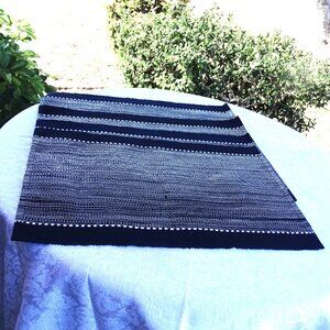 MAX Studio 4pc Black and Silver Placemats 13 3/4" x 19 3/4" NWOT